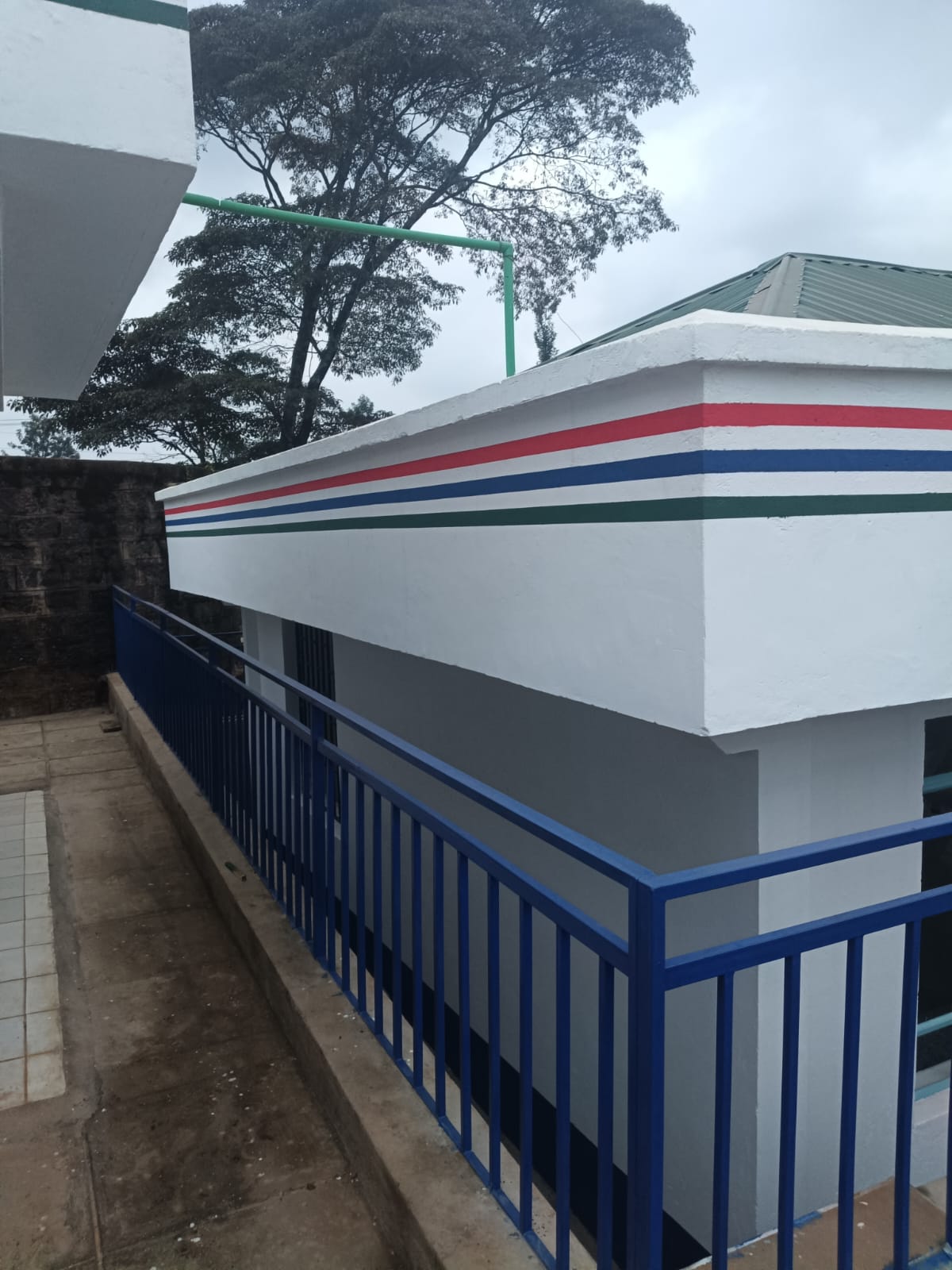 Finished roofline and safety railings along the Gathanji Dispensary walkway