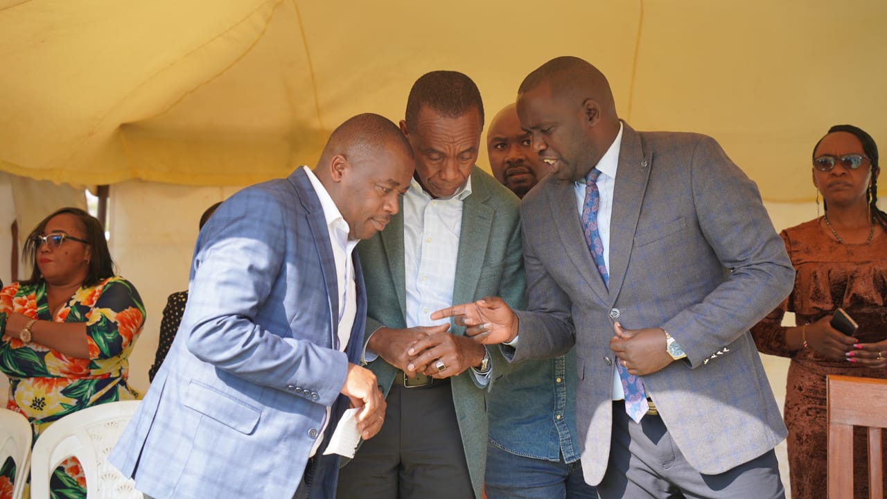 Leaders consulting with H.E. the Governor of Kiambu during public participation